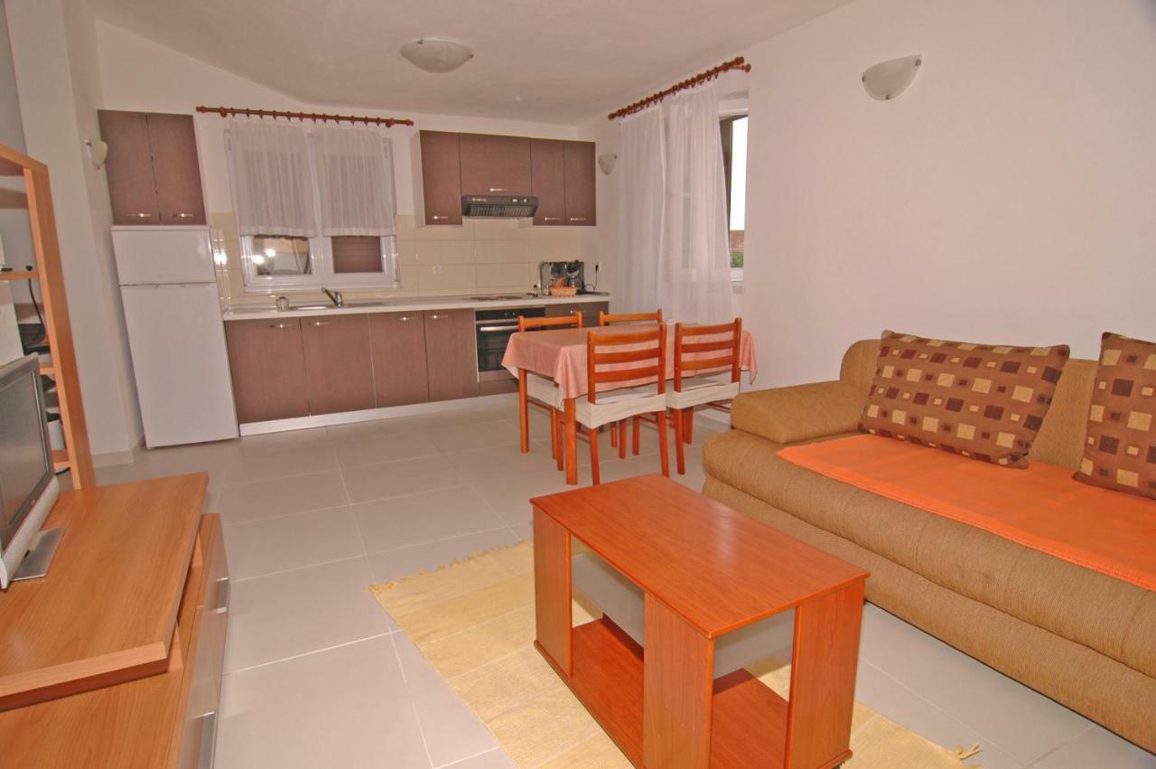 Apartment Urem Biograd Na Moru Exteriör bild